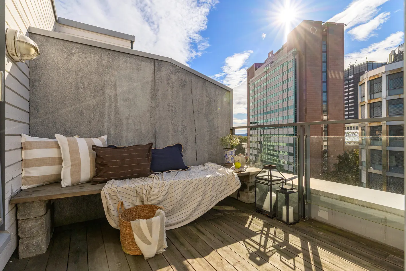 Moderne 2-r toppleilighet med privat, sydvestvendt takterr. på 10 kvm! Heis. V.Vann og fyring inkl. Lave felleskostnader photo 5