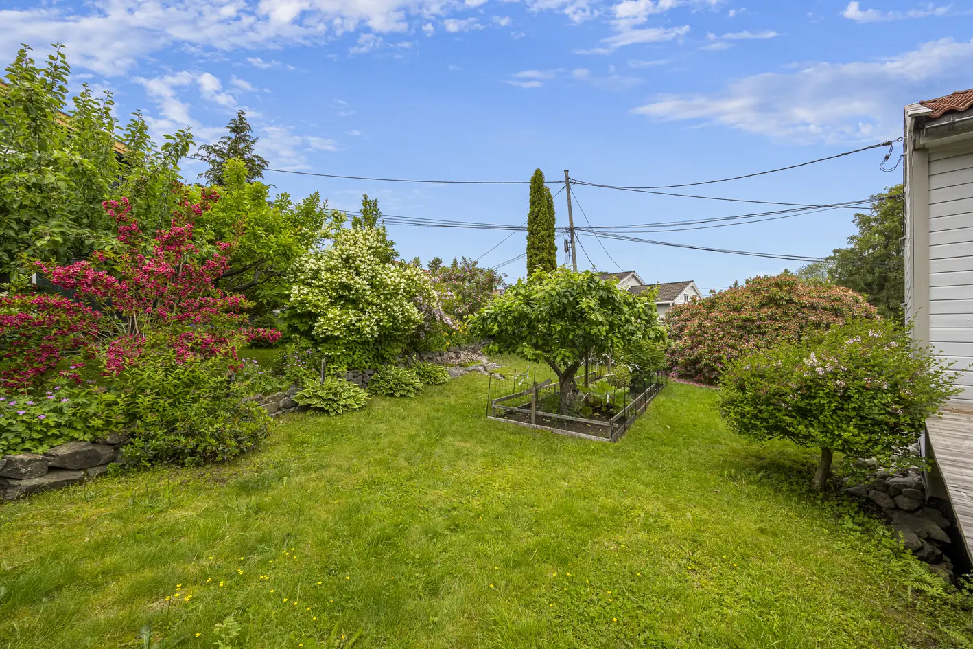 Innholdsrik enebolig med godkjent utleiedel | Stor terrasse og hage | Garasje | Barnevennlig på Tromøy photo 4