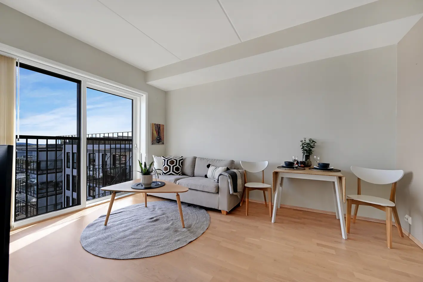 Sjøutsikt fra 6. etasje | Egen takparsell | Garasje | Heis | Moderne selveier fra 2018 | Midt i sentrum photo 3