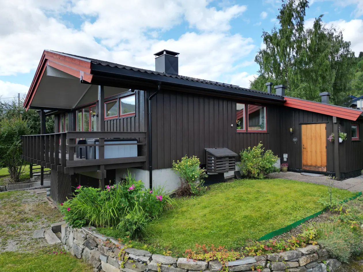 Ny pris! Innholdsrik enebolig  I Granhagen I 4 soverom I Fine uteplasser I Garasje  photo 2