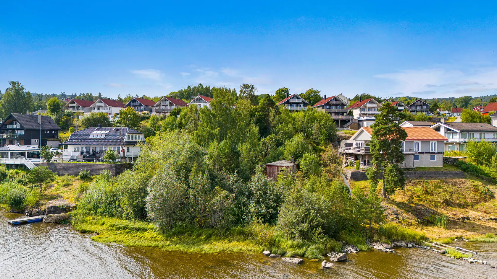 NY PRIS! SJØNÆR, IDYLLISK, & GRØNN TOMT MED RAMMETILLATELSE FOR TO ENEBOLIGER I ETABLERT BOLIGFELT | CA. 2380 KVM TOMT! photo 4