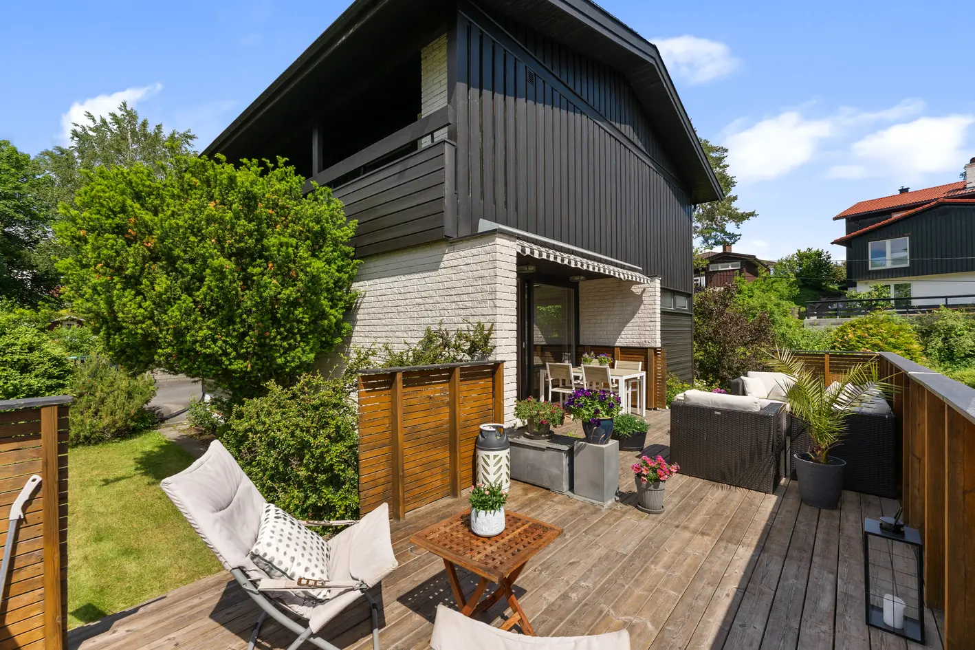 Pen og romslig enebolig med attraktiv beliggenhet på Bekkestua! | Stor terrasse og balkong | Garasje m/ elbillader photo 4