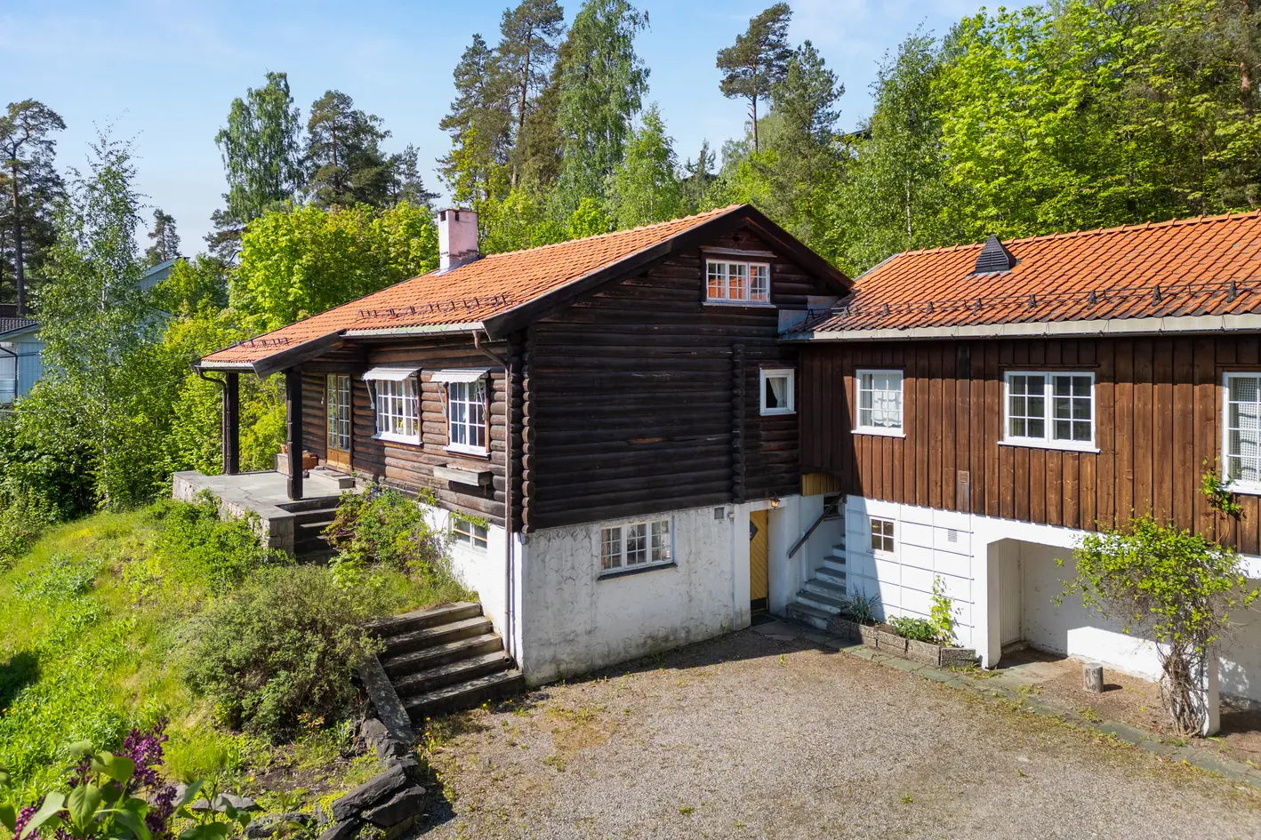 Sjelden mulighet! 2 eneboliger og 2 tomter selges samlet -Totalt 3.228 kvm -Flott utsikt mot fjorden -Rett til båtplass photo 5