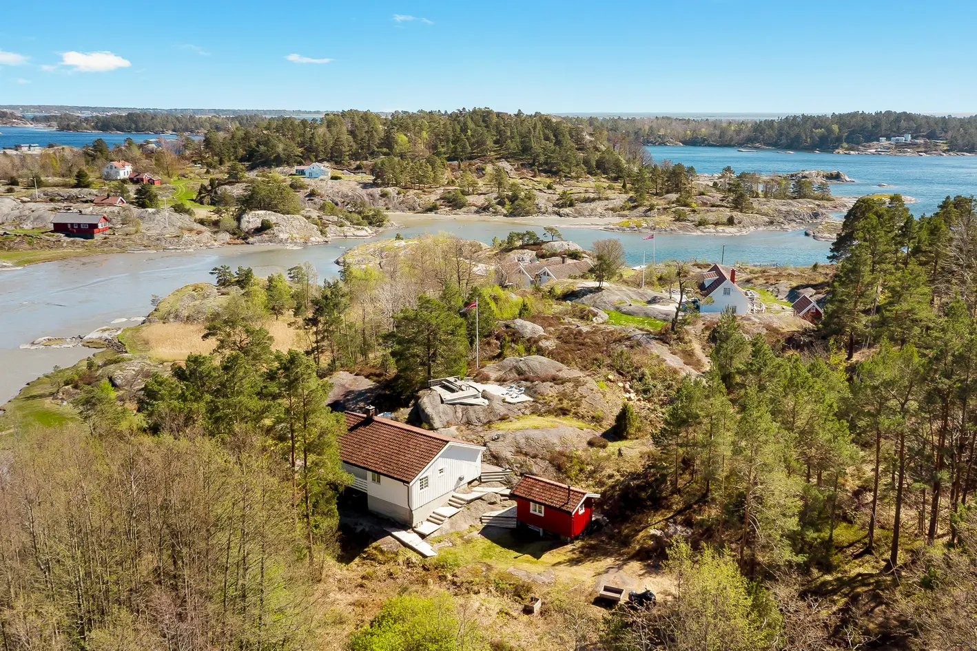 Skåtøy / Kragerø – Sjønær fritidsbolig med båtplass, solrikt og helt usjenert! - Bilde 3