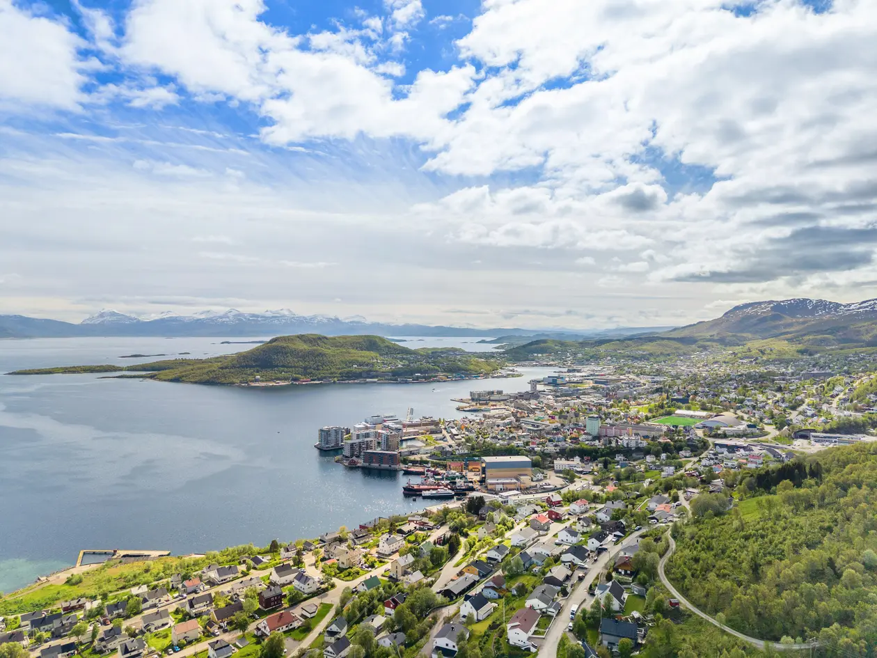 Lekker bolig fra 2017 med høy standard | Øverst i feltet med eksepsjonell utsikt | Topp garasjeanlegg photo 3