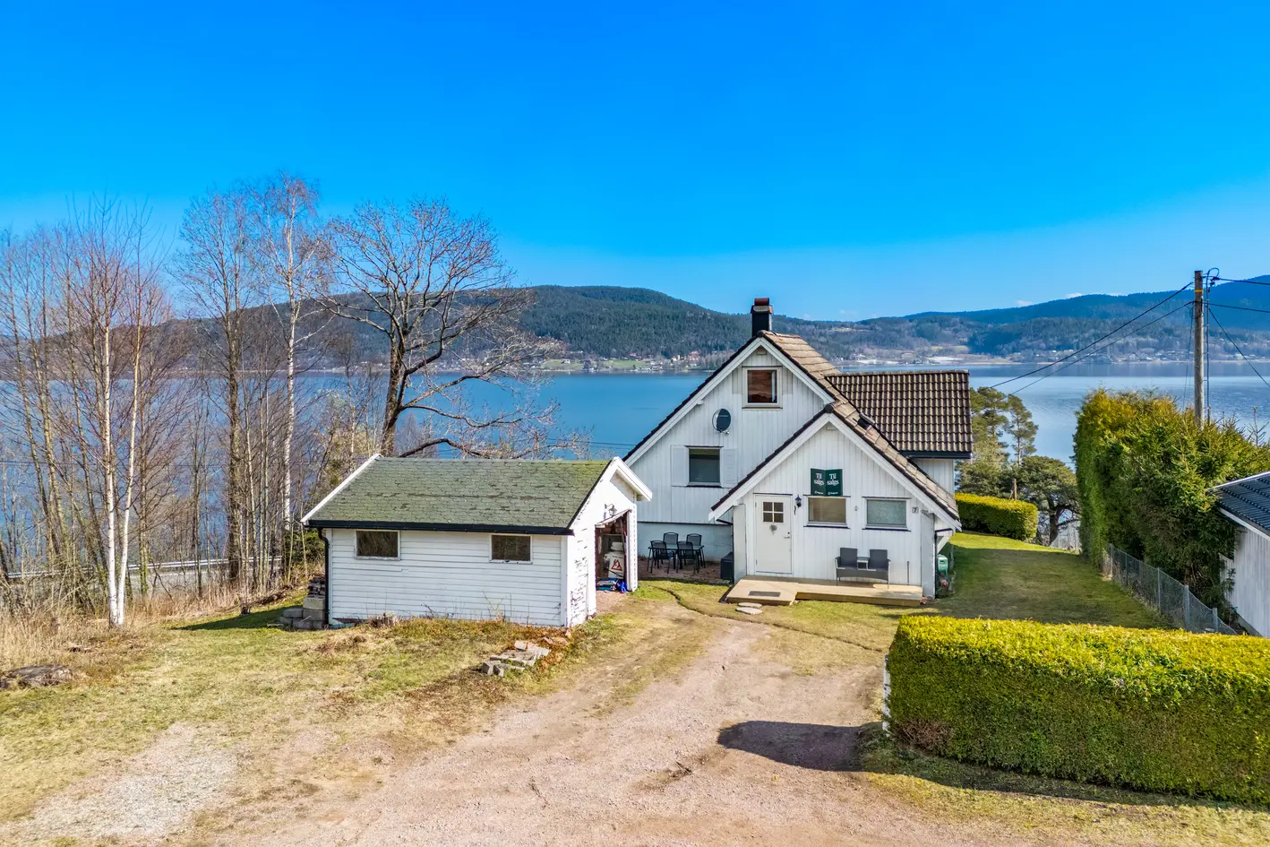 Pen og innholdsrik enebolig med 3 etasjer. Kjøkken fra 2021. Fantastisk utsikt over Drammensfjorden. Rett ved strand. photo 4