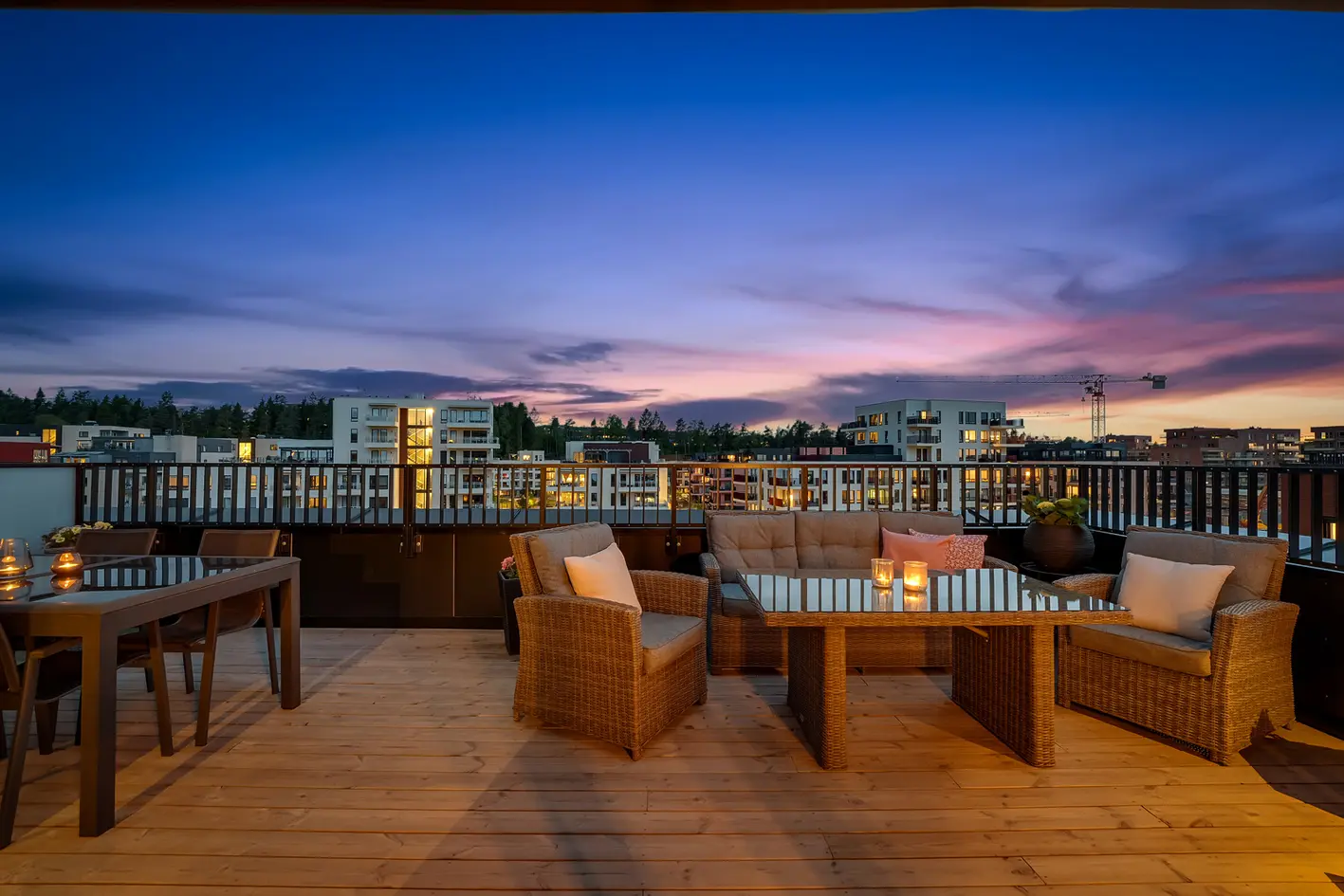 Påkostet og stilfull 4-roms fra 2023 - Solrik takterrasse - Balkong - garasjeplass - Plussbolig® - Familievennlig. photo 4