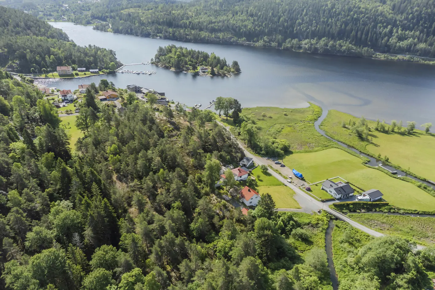 SKIEN - LØVEID - Boligtomt med utsikt til Norsjø - 714 kvm. - Rolig, tilbaketrukket og solrik beliggenhet photo 3