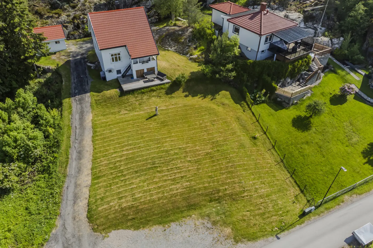 SKIEN - LØVEID - Boligtomt med utsikt til Norsjø - 714 kvm. - Rolig, tilbaketrukket og solrik beliggenhet photo 4