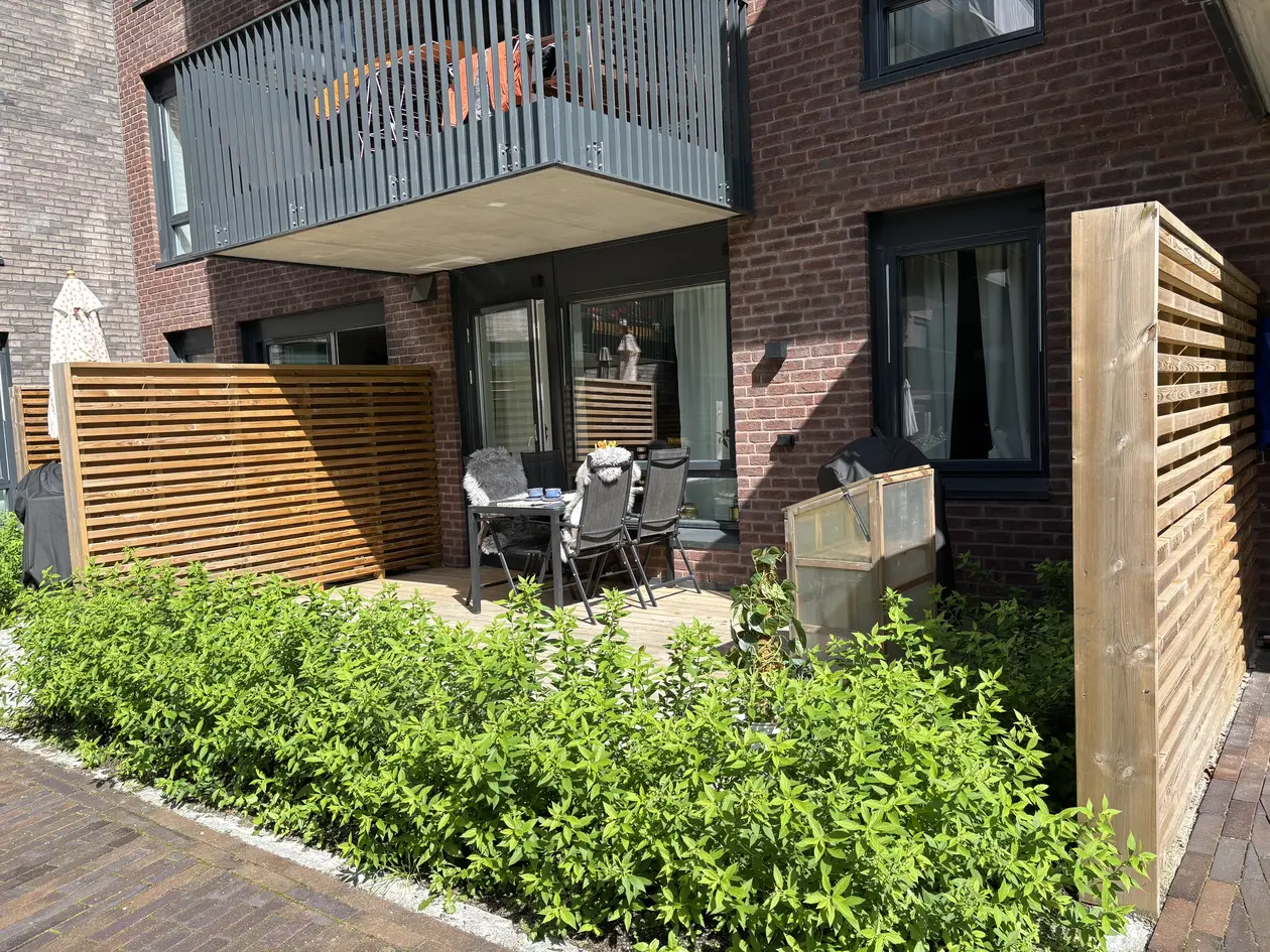 Meget tiltalende 2-roms fra 2025 | IN- ordning | Stor solrik terrasse | Heis | Felles takterrasse photo 2