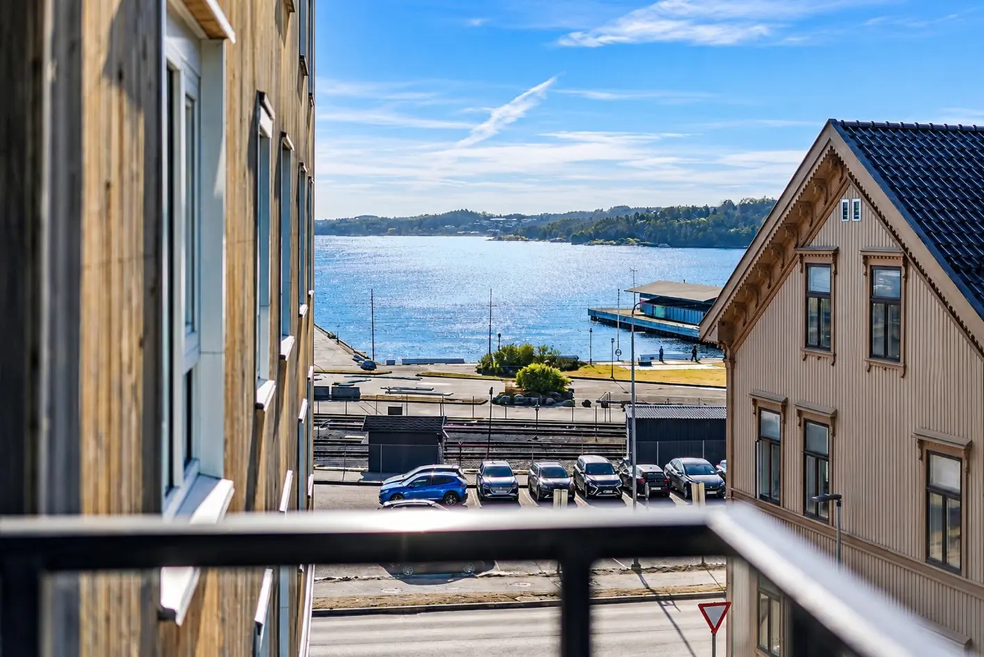 Rålekker & moderne leilighet med attraktiv beliggenhet - 2 balkonger m/sjøutsikt - Garasjeplass - Trappefri adkomst photo 4