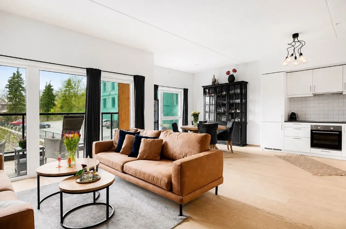 Rålekker & moderne leilighet med attraktiv beliggenhet - 2 balkonger m/sjøutsikt - Garasjeplass - Trappefri adkomst photo 3