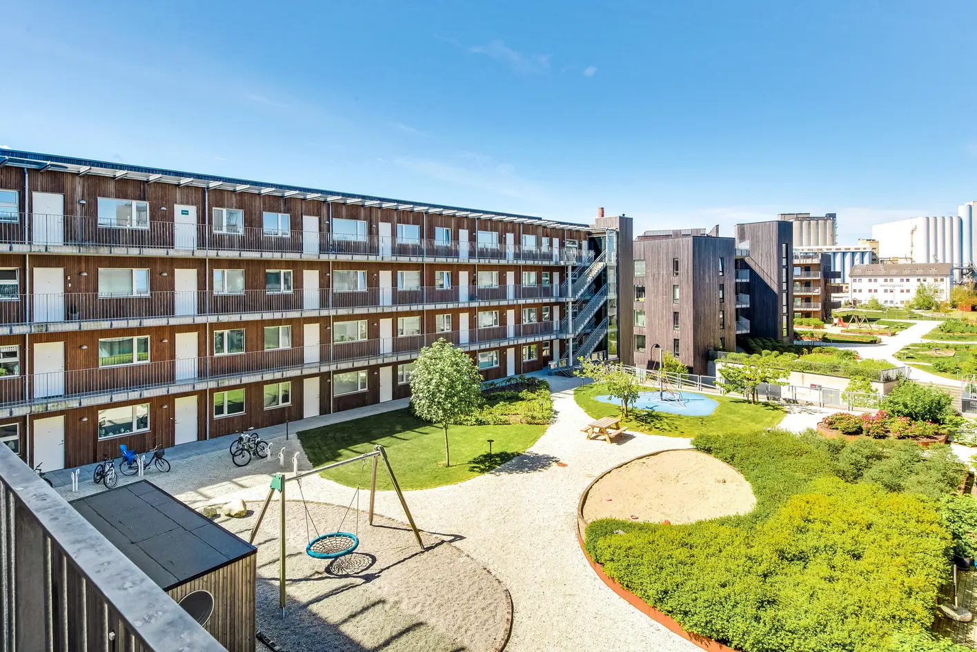 Siriskjeret - Flott 3-roms toppleilighet med solrik balkong og sentral beliggenhet - Parkering i lukket anlegg