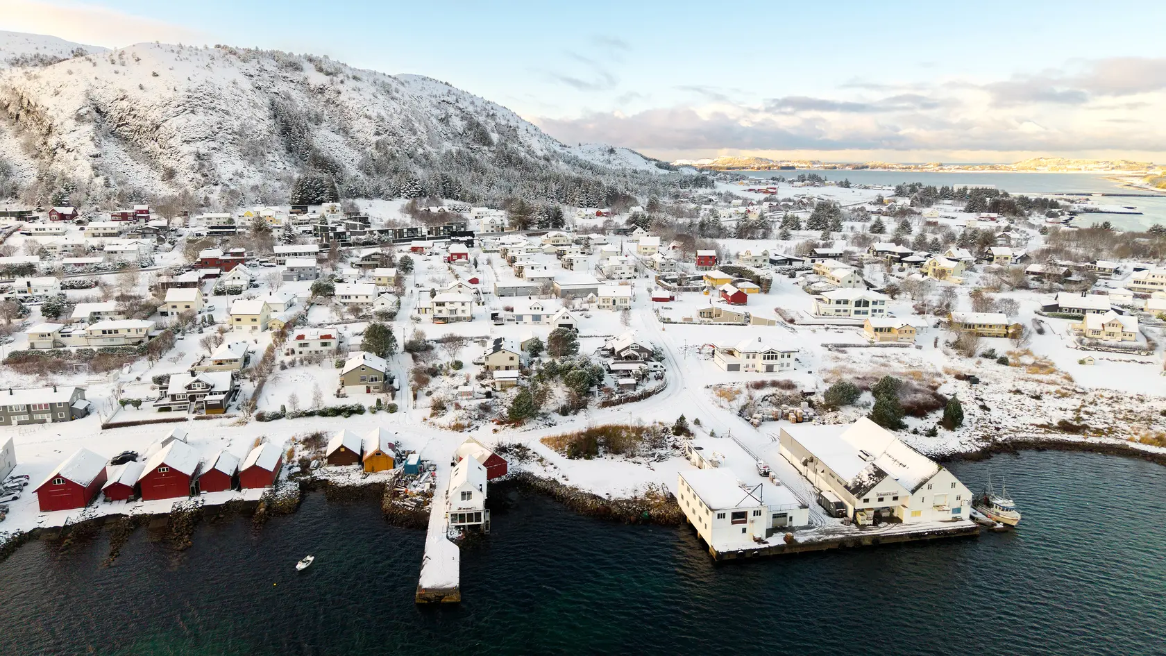 Flott boligtomt med solrik beliggenhet | BYA 30 % | Nær sjø og daglige fasiliteter photo 4