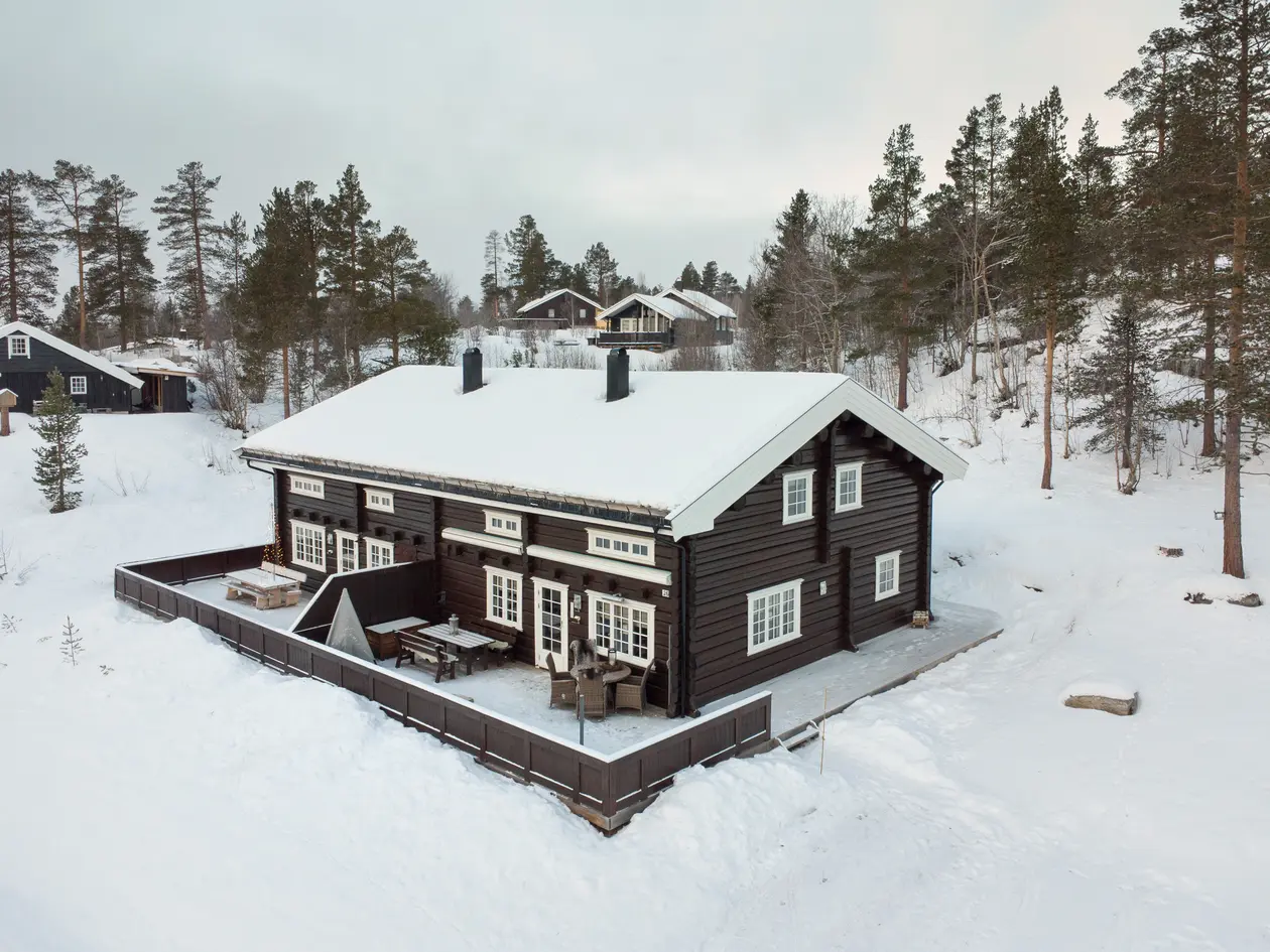 Namas, 133 m², sklypas 1553 m²