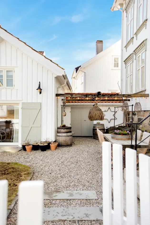 Herskapelig enebolig midt i Risør sentrum med sjøutsikt, utleiemulighet, anneks og mulighet for båtplass – ingen boplikt photo 4