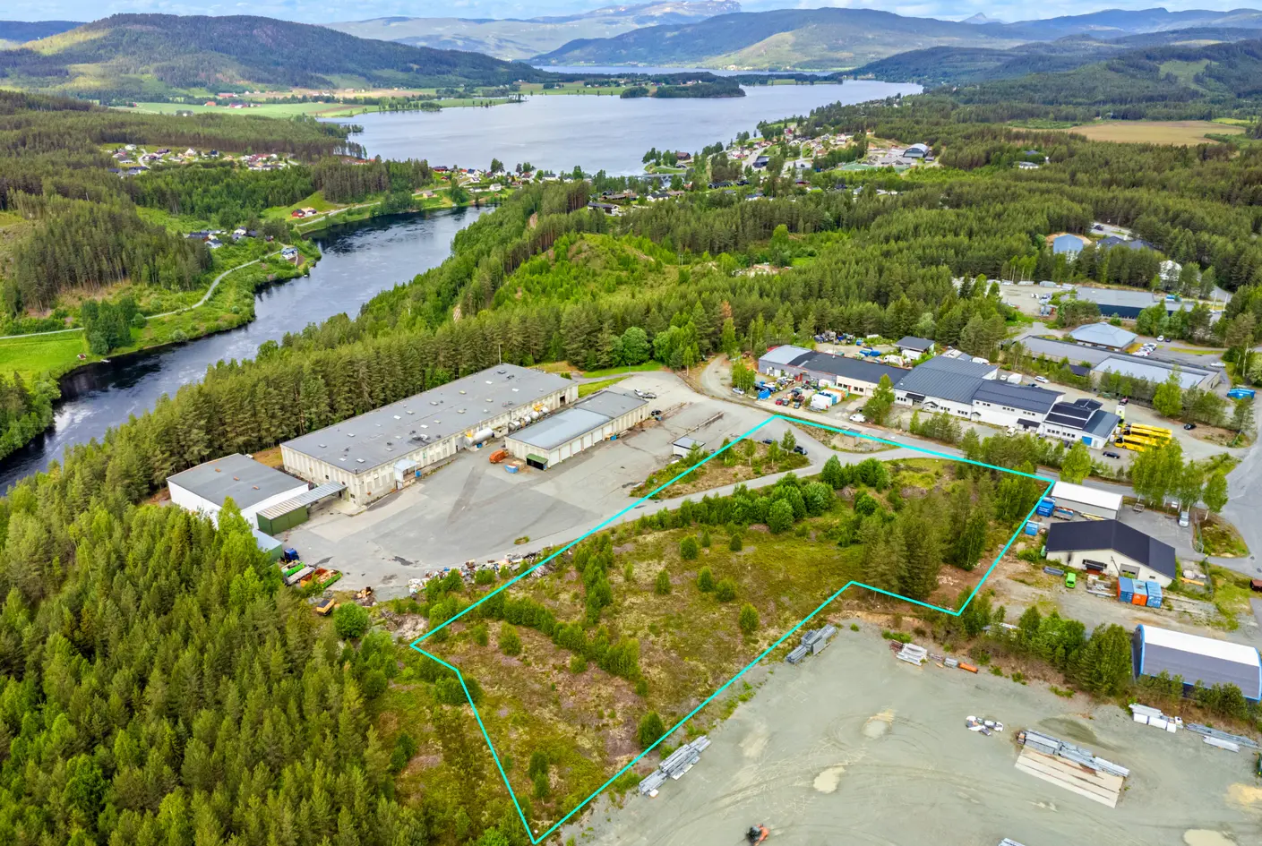 Stor næringstomt på ca. 12 250 m² i industriområde: Tilknyttet hovedvei - Unik mulighet - Råtomt photo 1