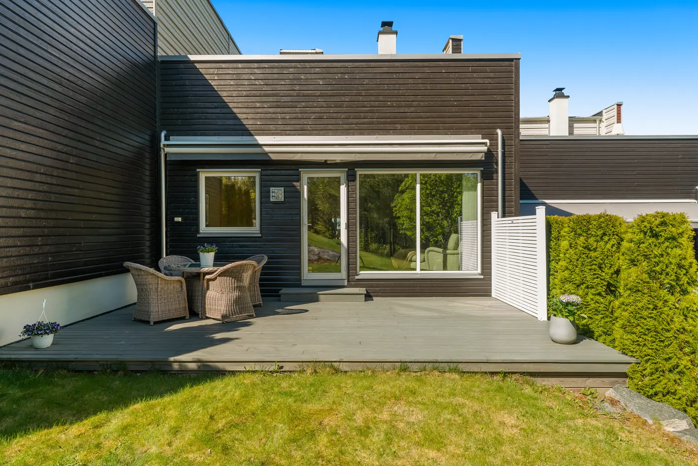 Innbydende og moderne enebolig i kjede med supre uteplasser og carport-Attraktivt boområde og terrasse med utsøkt utsikt photo 5