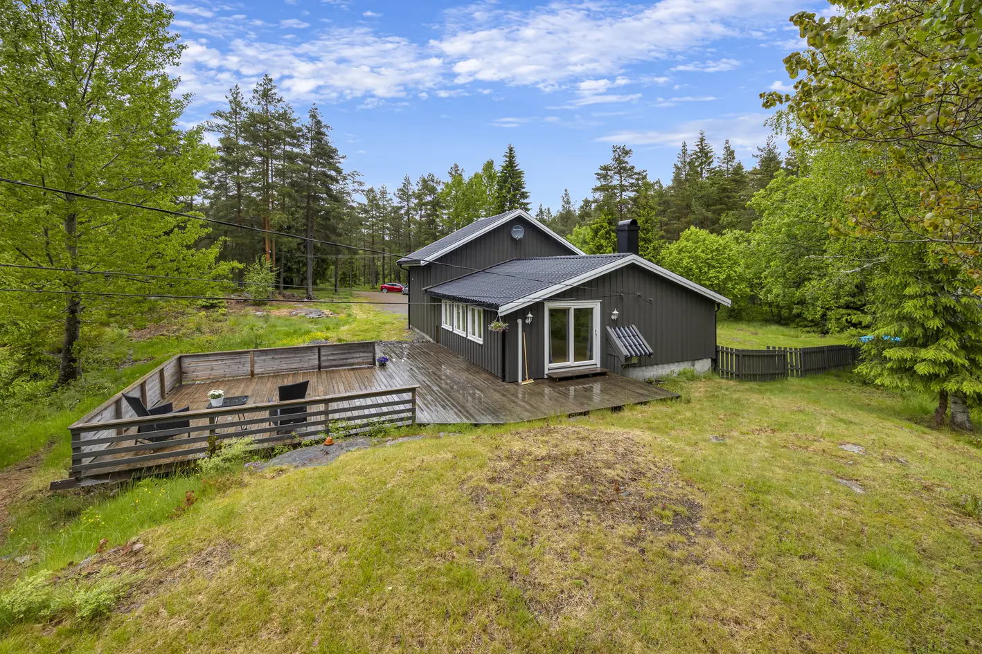 Enebolig i fredelige og landlige omgivelser på Fosse- skogen i umiddelbar nærhet photo 1