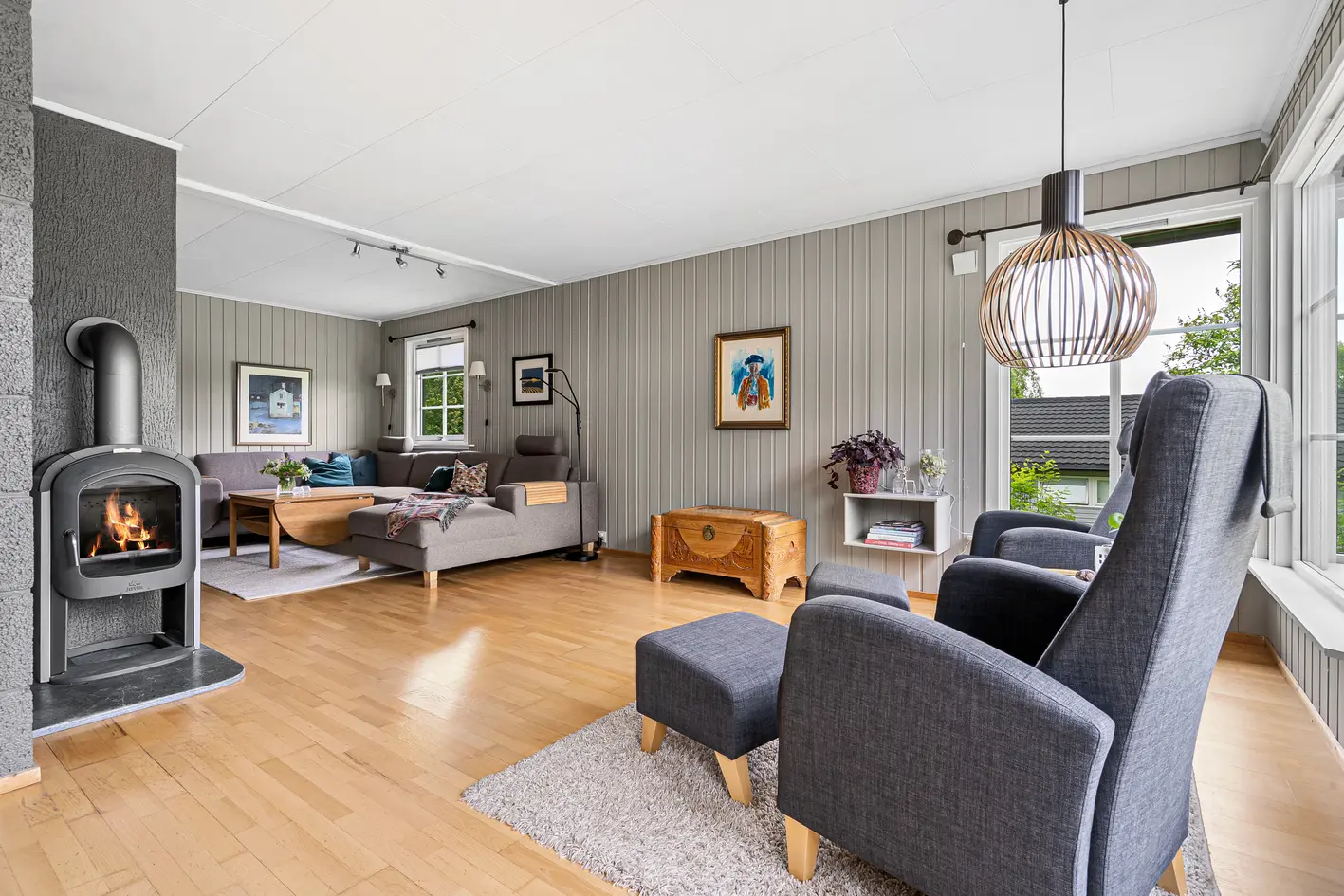 Familievennlig enebolig over to plan med 3 soverom, badstue, nydelig hage og dobbelgarasje i et etablert boligområde! - Bilde 4