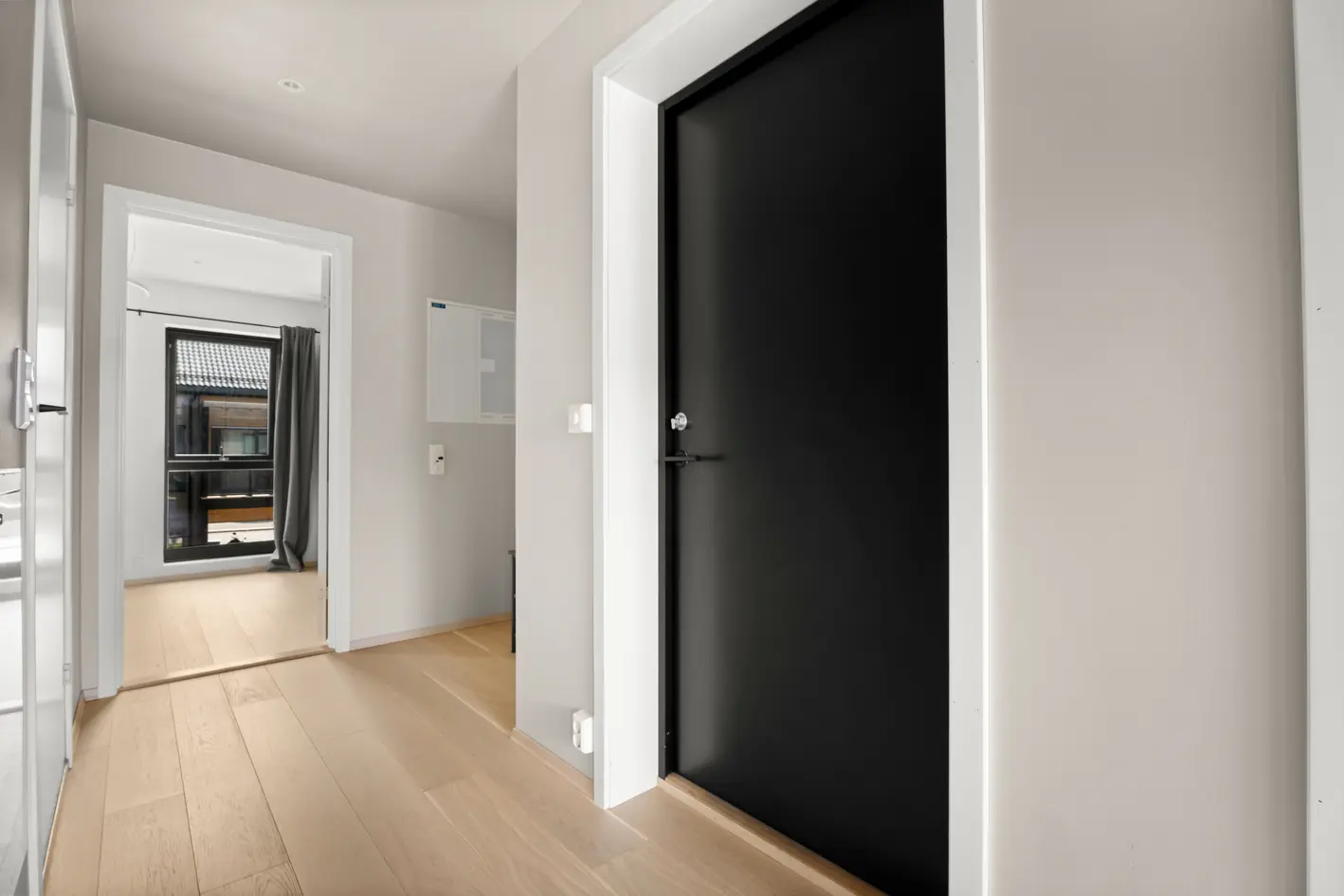 Sentrumsnær leilighet beliggende i 2.etg med høy standard | 2 sov | Gode solforhold | Bo nytt og bekymringsfritt!  photo 3