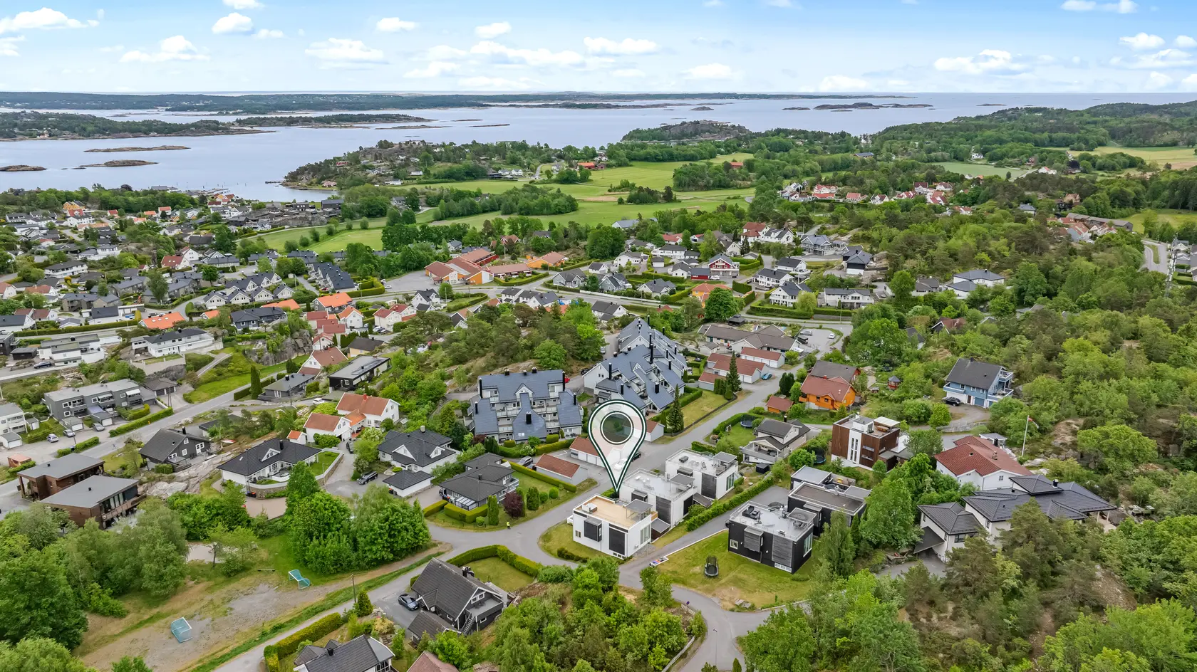 Funkis med fantastiske takterrasser og optimale solforhold – Perfekt familiebolig - Særdeles påkostet og oppgradert photo 2