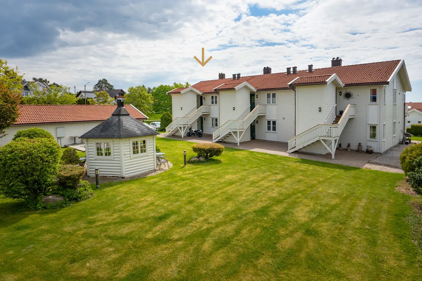 Pen 3-roms selveier i sjønære omgivelser - Sydvendt veranda på 14 m² - Attraktiv endebeliggenhet i 2. etg. - Garasje photo 4