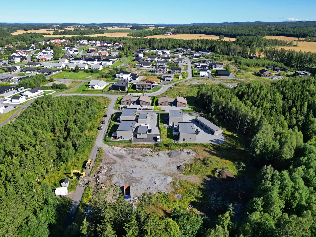 To solgte / Seks byggeklare selvbyggertomter på nyere attraktivt boligområde - Pris per tomt - Nær flott turterreng photo 4