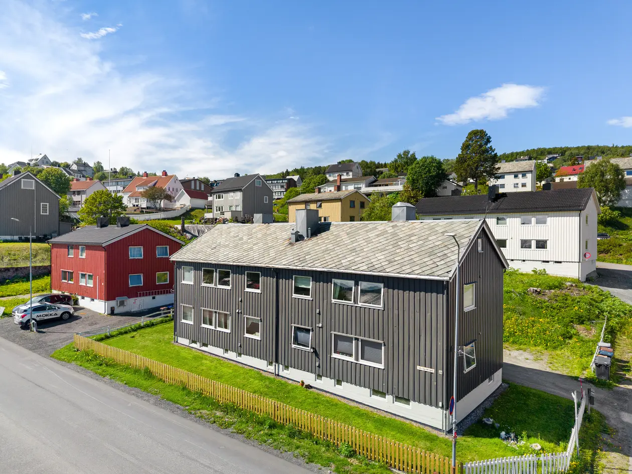HARSTAD SENTRUM | Tiltalende 3-roms selveierleilighet med parkering | God lagring med 2 boder | Gangavstand til alt! photo 5