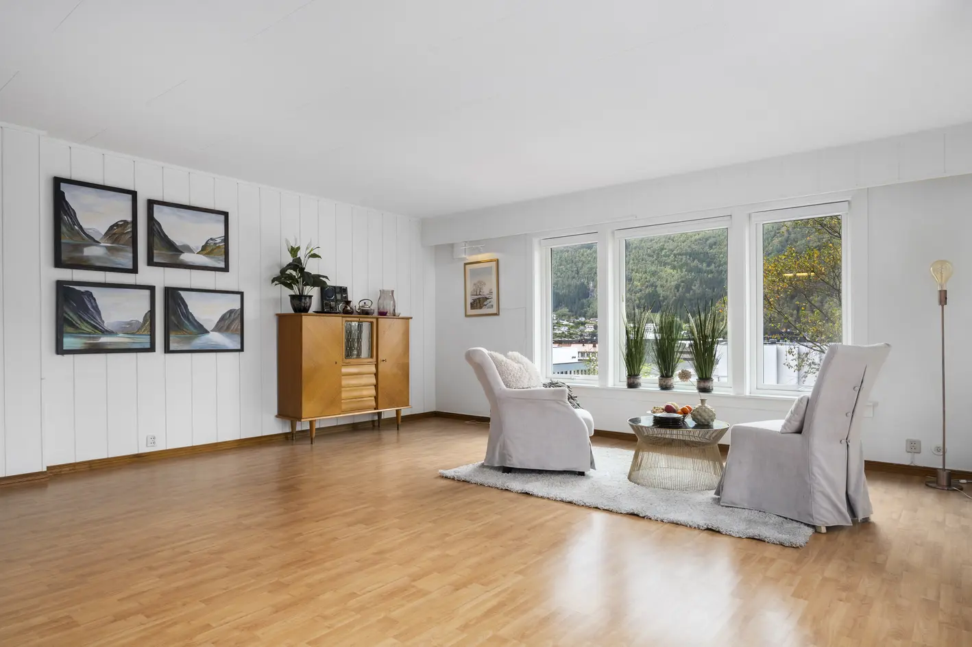 Sentrumsnær del av tomannsbolig |  Garasje  |  3 soverom  |  Hage og terrasse photo 5