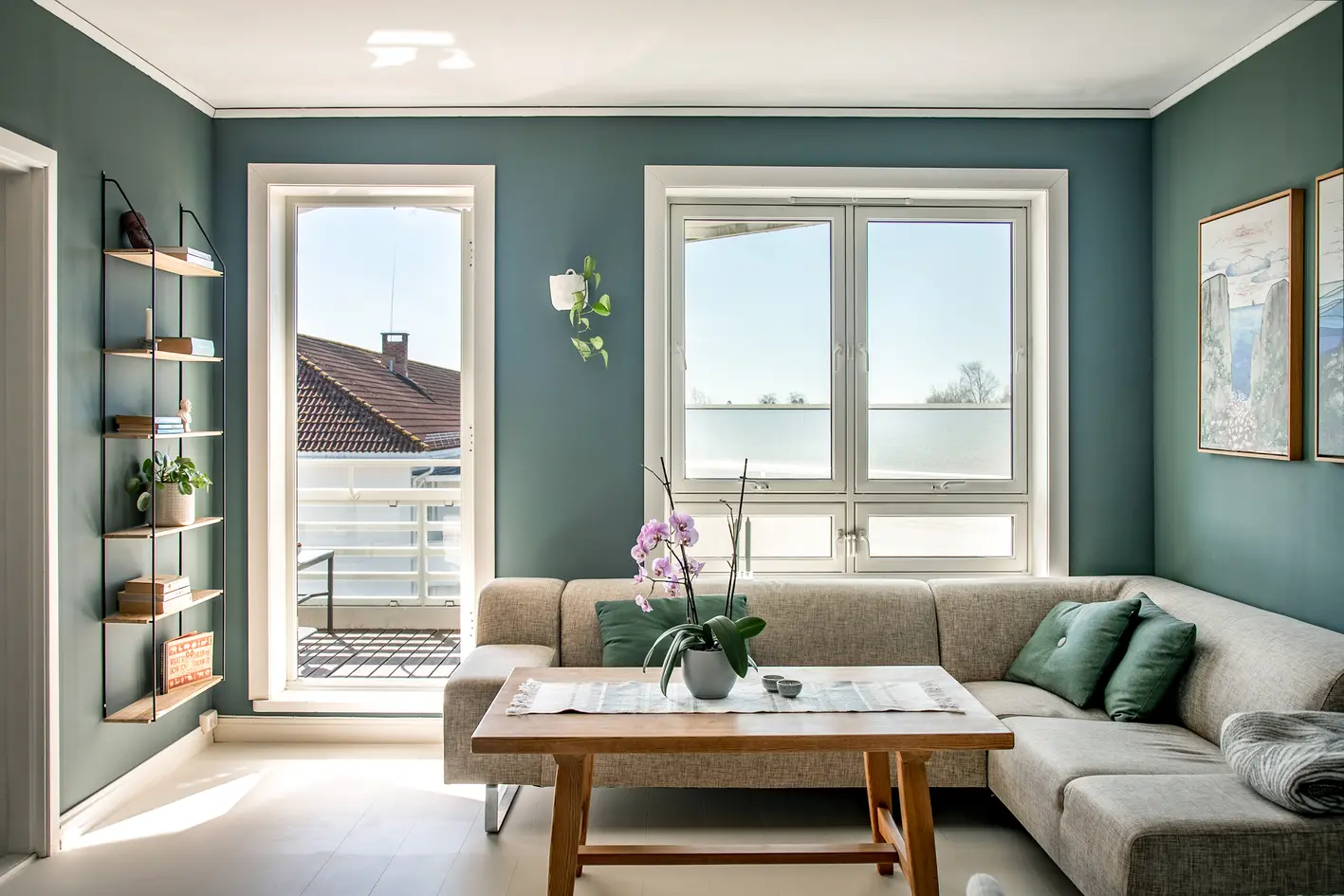 Toppleilighet | Noe oppgraderingsbehov | 9 kvm solrik balkong | Fyring & internett ink | Kort vei t-bane & marka photo 5