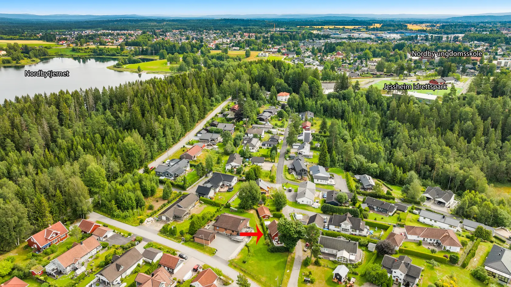 Sjarmerende enebolig med tilbaketrukket og familievennlig beliggenhet | Kort vei til sentrum | Garasje | Solrik hage | photo 3