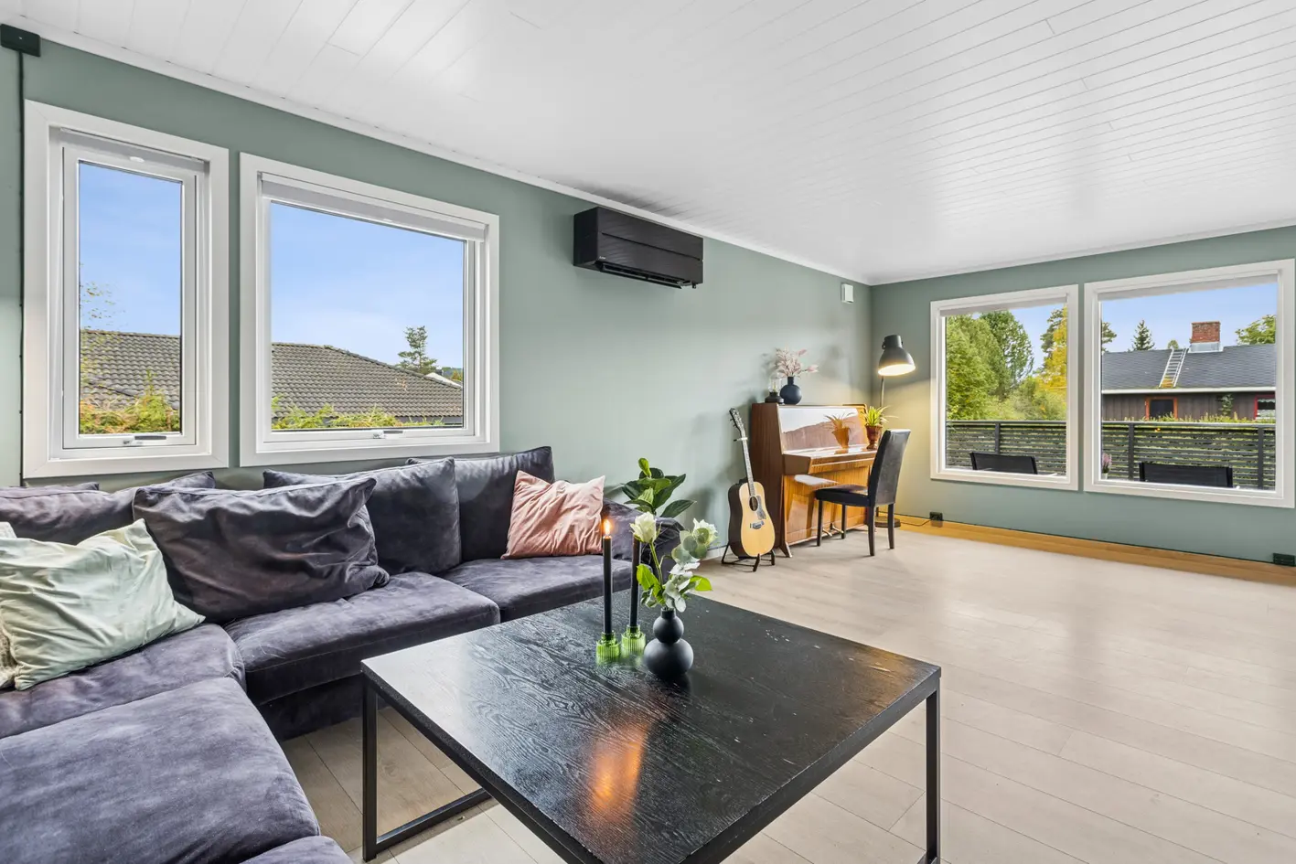 Modernisert og fin enebolig med barnevennlig beliggenhet. Stor dobbelgarasje og godt med bodplass. photo 4