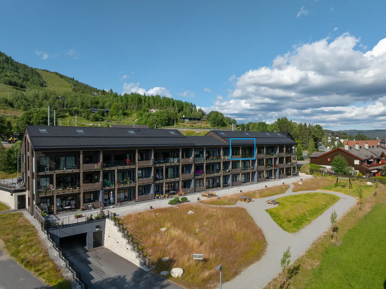 Moderne borettslagsleilighet med gangavstand til "alt".