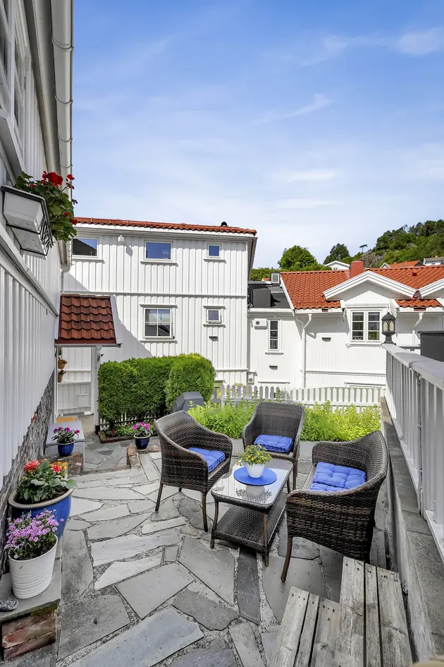 Enebolig midt i Kragerø Sentrum med  2 soverom - Flotte uteplasser og nærhet til byens fasiliteter  photo 3