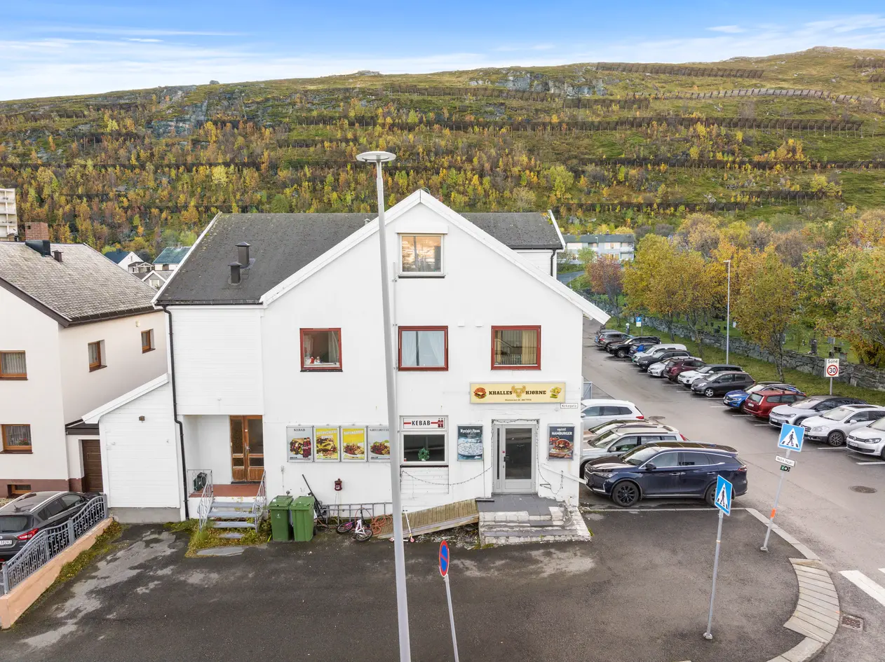 Bygård med restaurant og utleieleiligheter – attraktiv kombinasjonseiendom med stort potensial - View 2