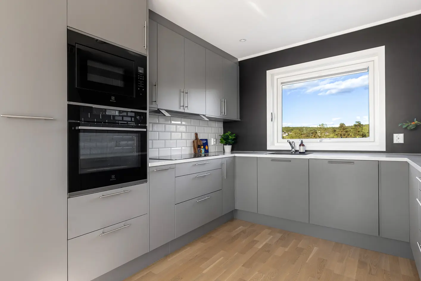 Moderne rekkehus fra 2022 | Solrike terrasser | 3 soverom | Garasje med elbillader | Hage | Nybyggaranti photo 5