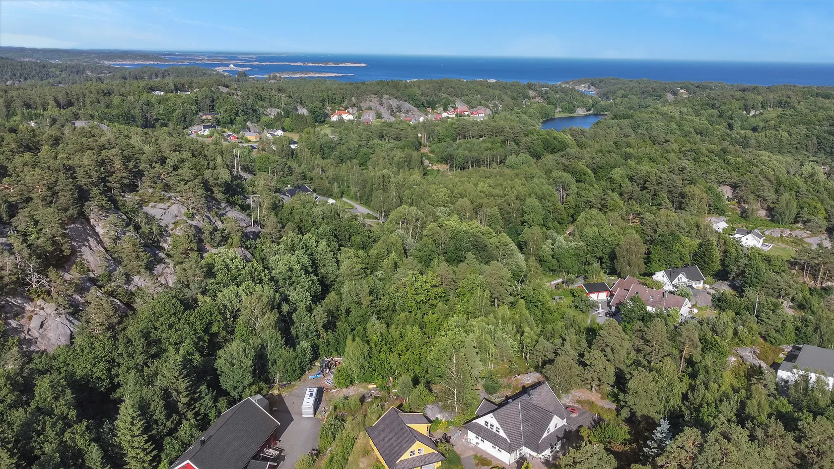 Justøya - Fin naturtomt i Espevigveien - Kort vei til sjø- Tomtestørrelse på 2,6 mål photo 4