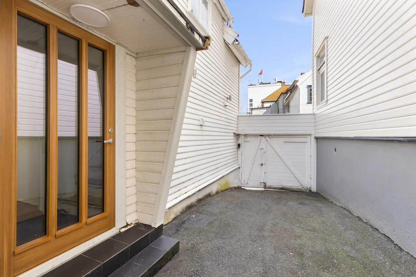 Hel tomannsbolig og anneks med godkjent boenhet og verksted (3 boenheter/2 næring) | Renoveringsbehov photo 3