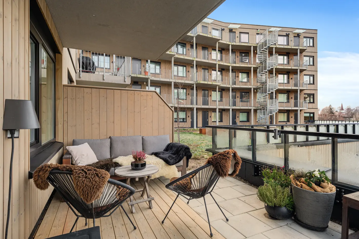Lund - oppgradert selveierleilighet - 3 soverom - vestvendt, stor terrasse - garasjeplass - nærhet til alt 