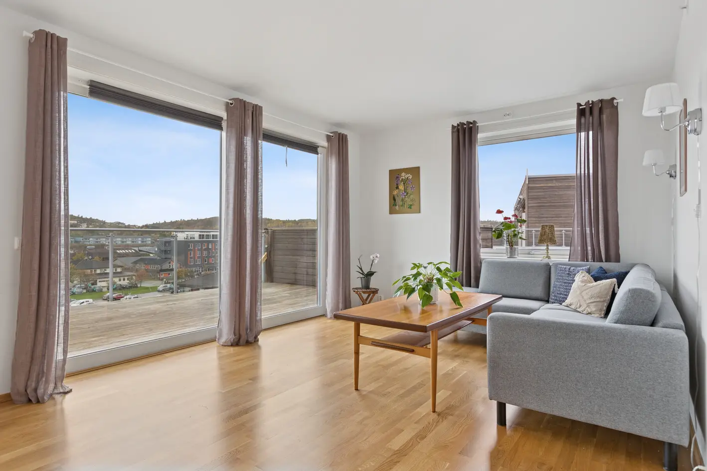 Moderne 4-roms leilighet | P-kjeller | Heis | Nesten "alt" inkludert i f.kost | Mulighet for nedbetaling av fellesgjeld photo 5
