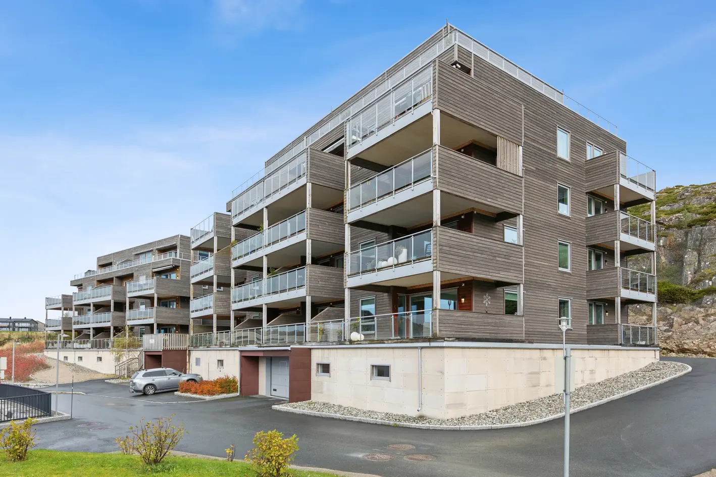 Moderne 4-roms leilighet | P-kjeller | Heis | Nesten "alt" inkludert i f.kost | Mulighet for nedbetaling av fellesgjeld photo 2