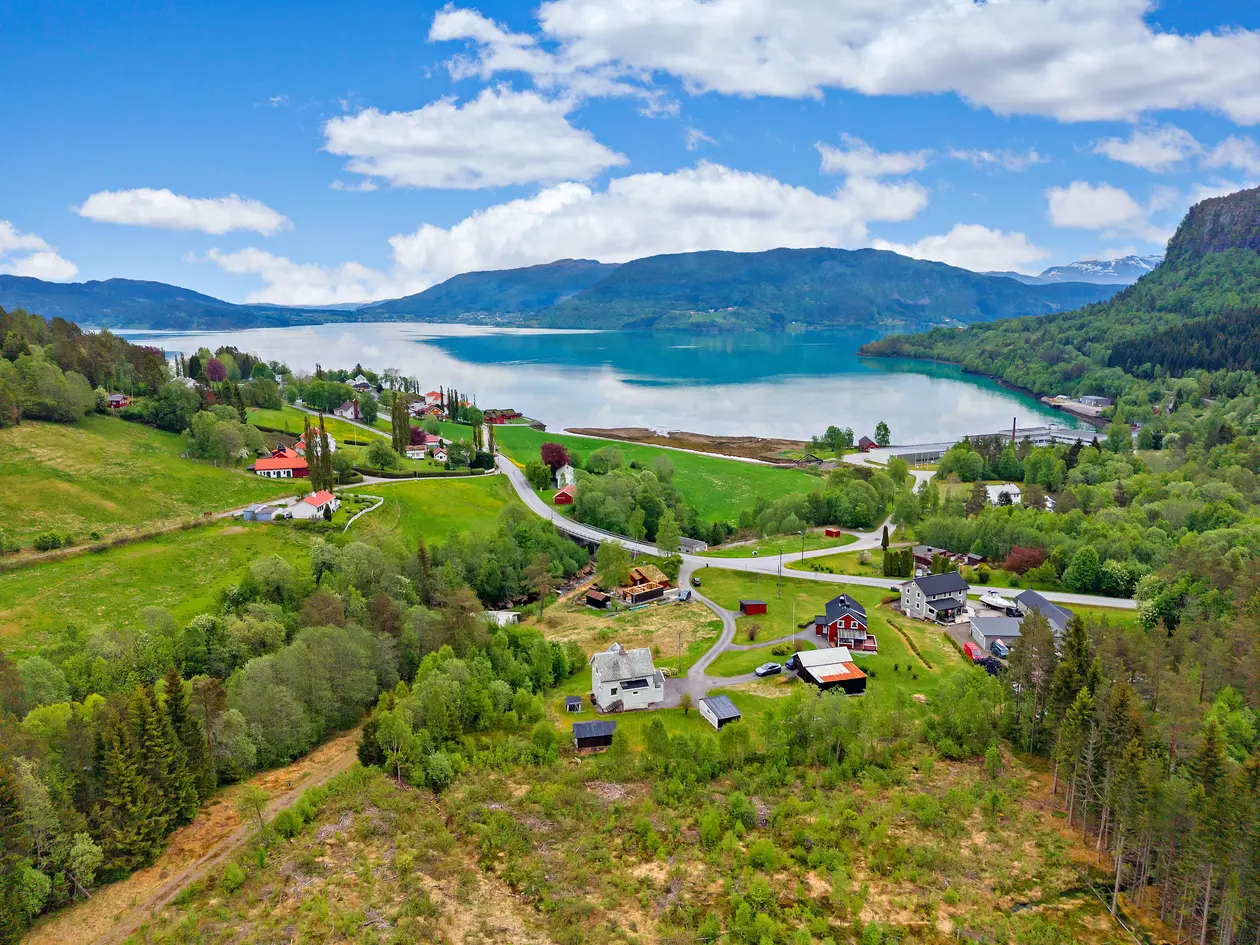Angvika - Eldre, sjarmerende enebolig i landlige omgivelser photo 2