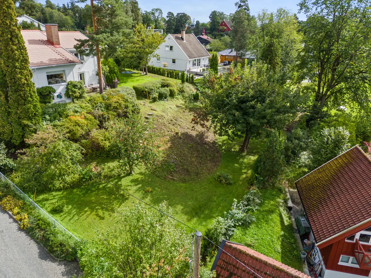 HØVIK / BLOMMENHOLM - FLOTT TOMT M/ RAMMETILLATELSE FOR ENEBOLIG  - GANGAVSTAND TIL TOG, BUSS, SKOLER photo 3