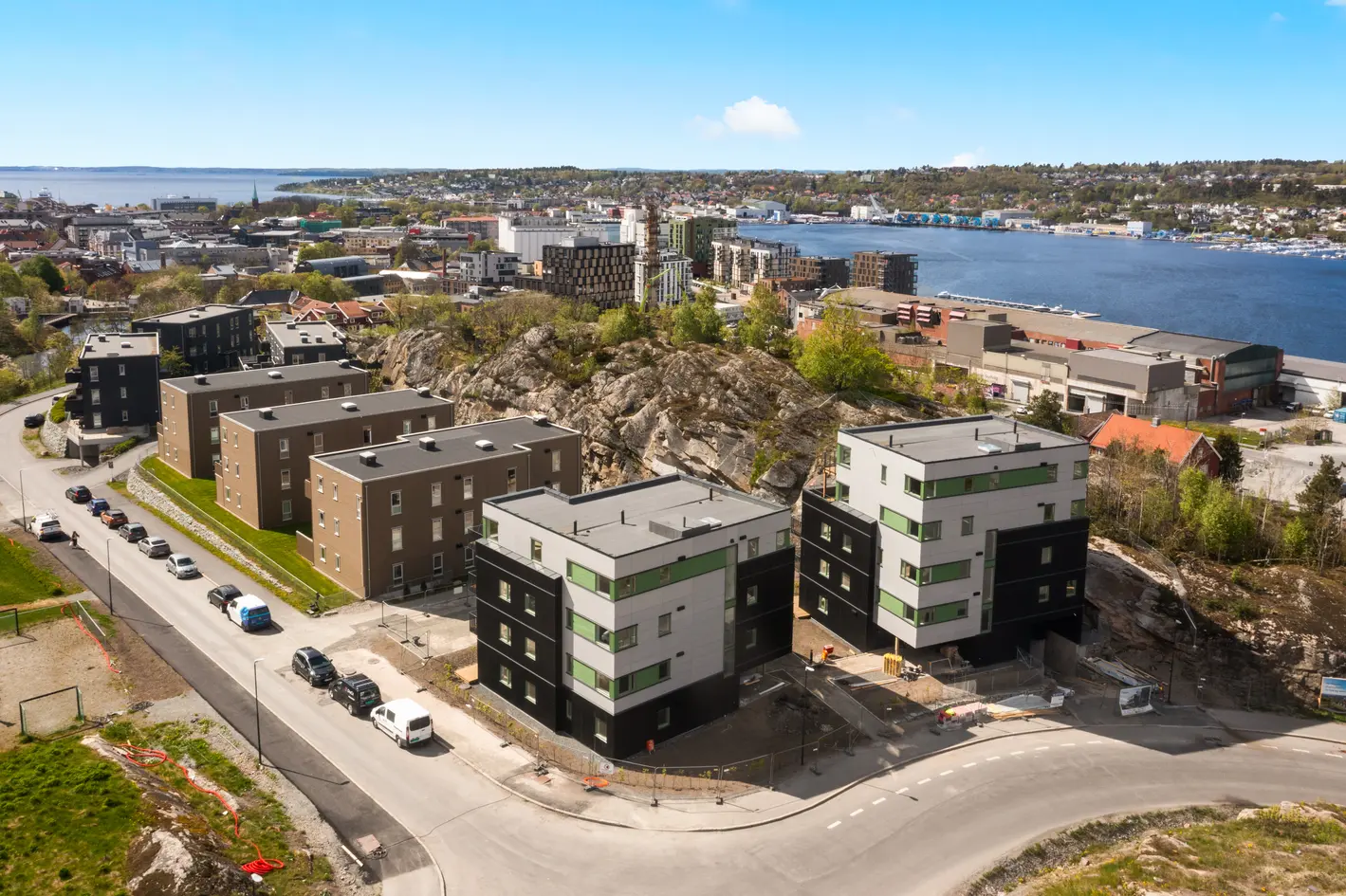 Ny og innflyttingsklar 3-roms med god planløsning, balkong, heis og p-plass. Lave omkostninger photo 3