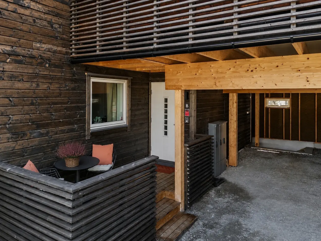BUD MOTTATT - Flott nyere renovert 3-roms leilighet med carport - Vedlikeholdsvennlig - Fine terrasser - Enkel adkomst
 photo 5
