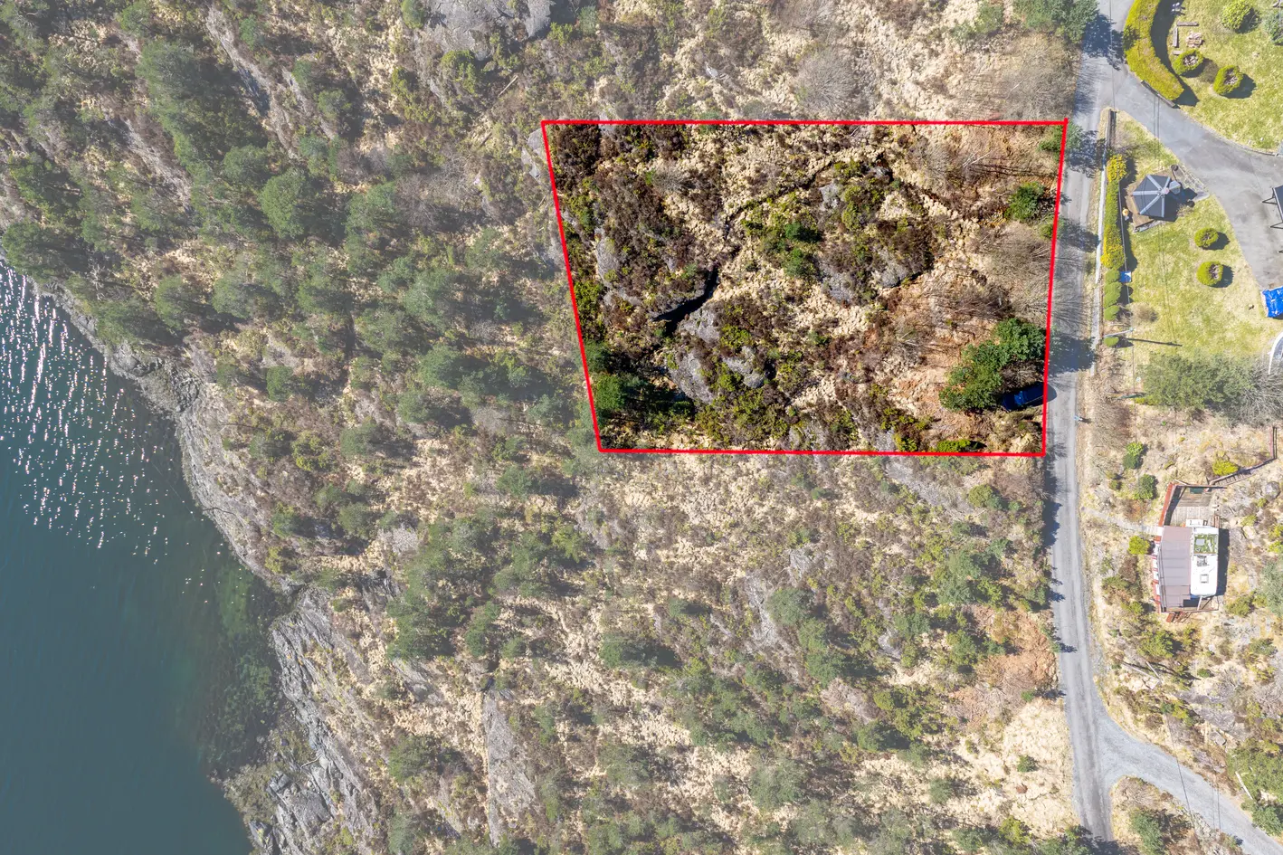 Bogstrand - Boligtomt på 1472 kvm med utsikt i et regulert boligfelt 20 minutter unna Osøyro. Tinglyst båtfesterett photo 4