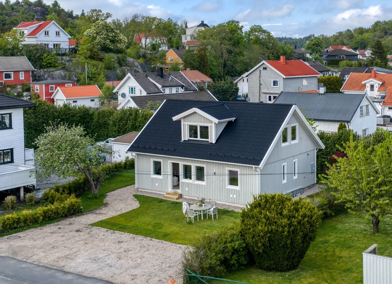 Nyoppført enebolig i maritime omgivelser ved båthavna i Ålebukta - Gressvik photo 2