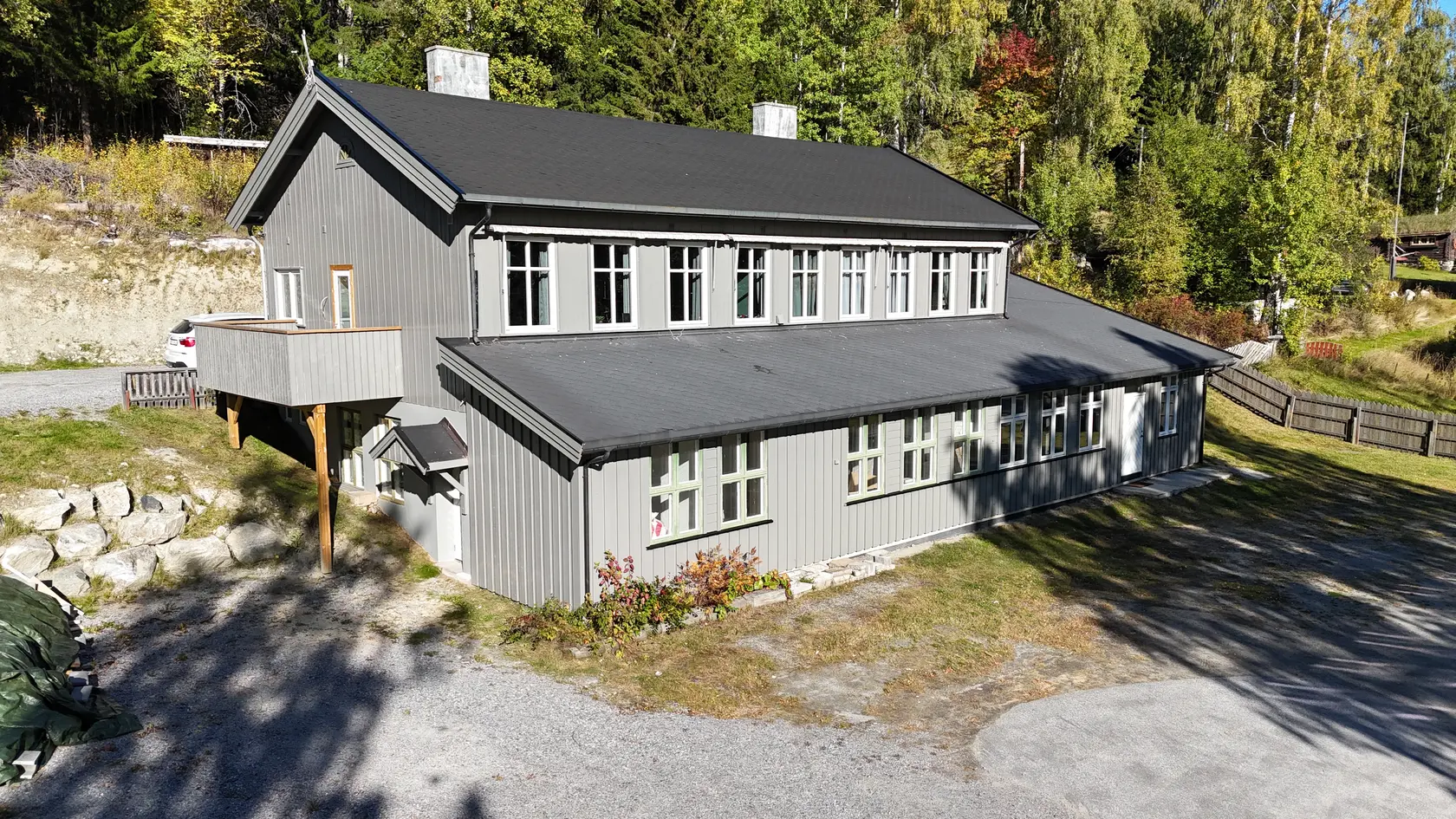 Åsgardane - Romslig og moderne leilighet med fire soverom og 1,5 bad! photo 2