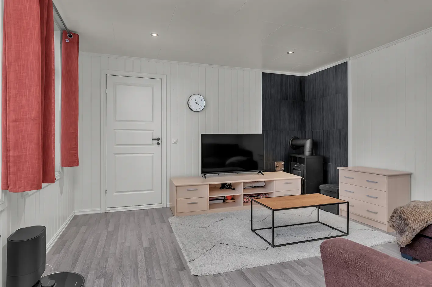 SORTLAND SENTRUM - Sentral enebolig med 2 bruksenheter | Mulighet for seksjonering/salg av leilighet | Utleie photo 5